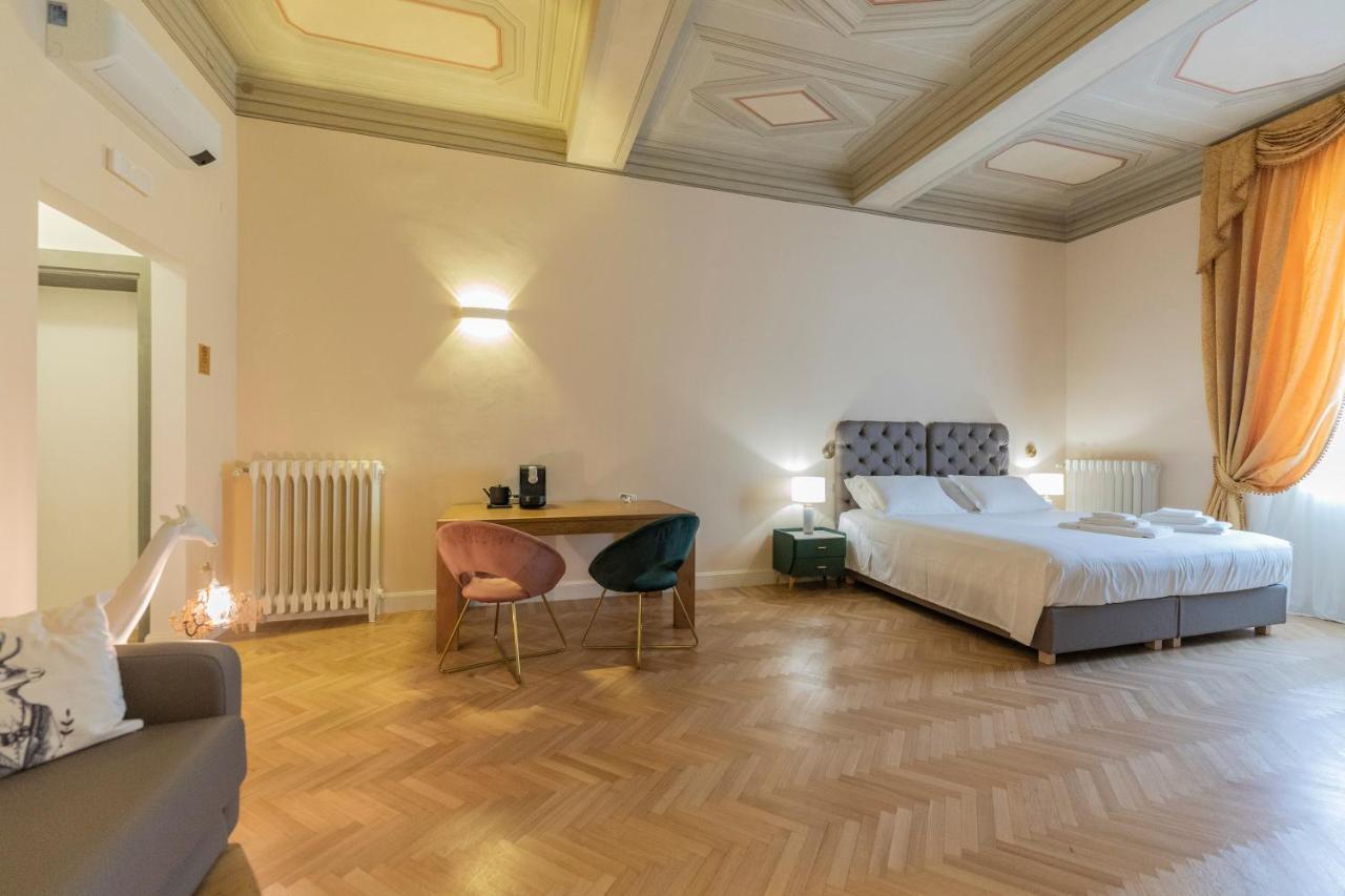 Aldrovandi Luxury Suites And Apartment Bologna Buitenkant foto