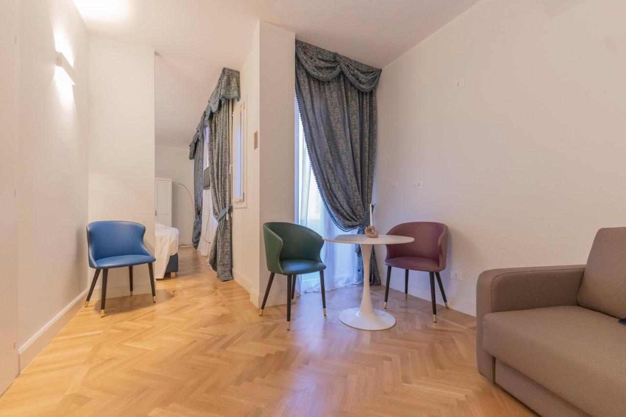 Aldrovandi Luxury Suites And Apartment Bologna Buitenkant foto