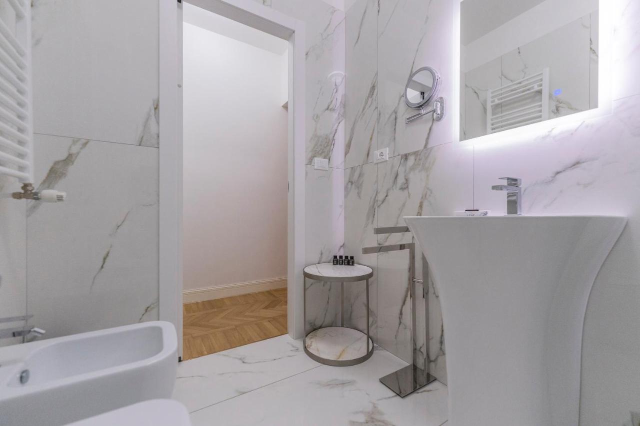 Aldrovandi Luxury Suites And Apartment Bologna Buitenkant foto