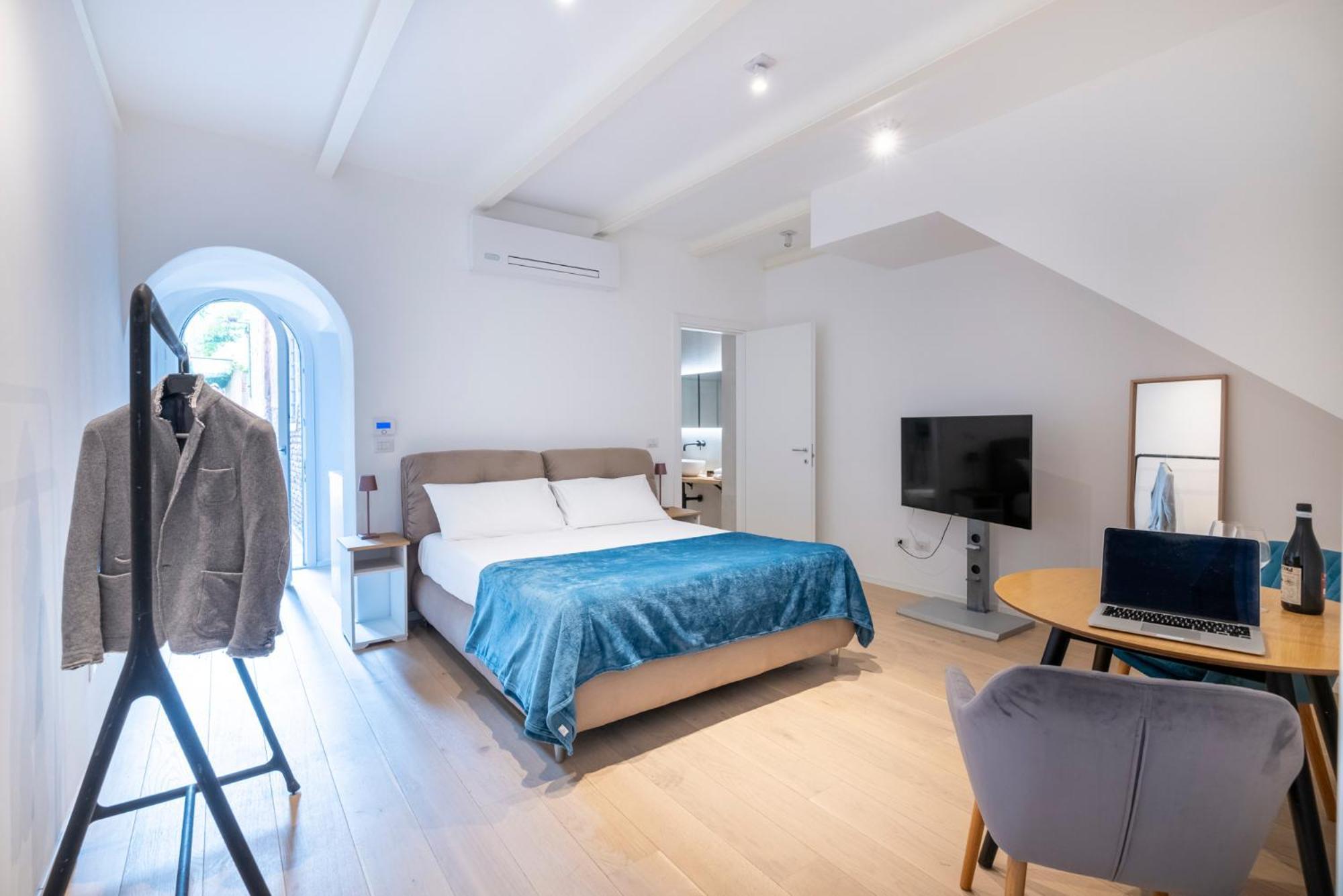 Aldrovandi Luxury Suites And Apartment Bologna Buitenkant foto