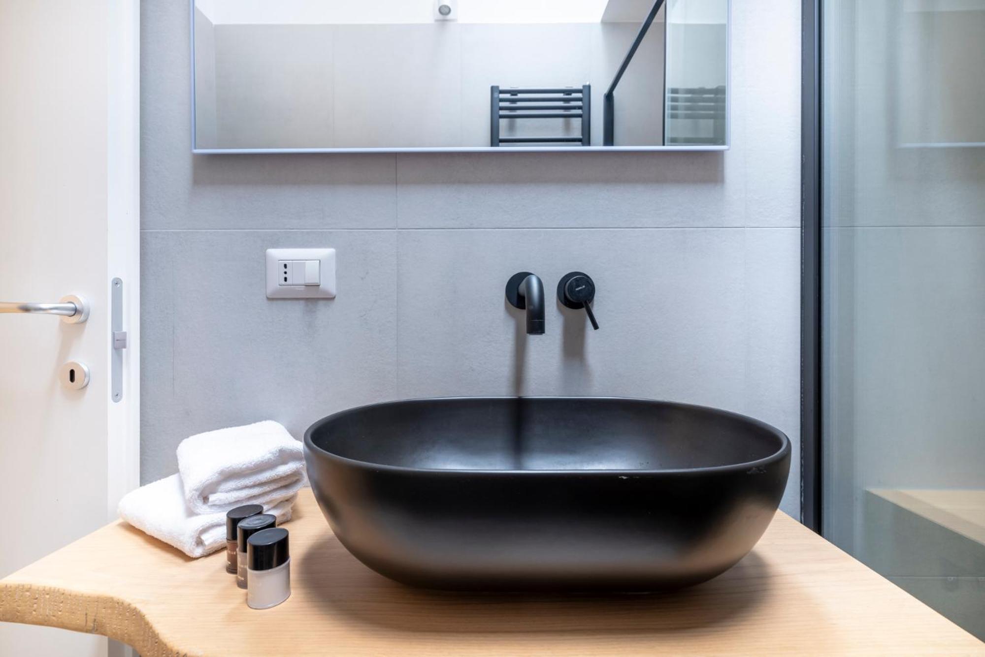 Aldrovandi Luxury Suites And Apartment Bologna Buitenkant foto